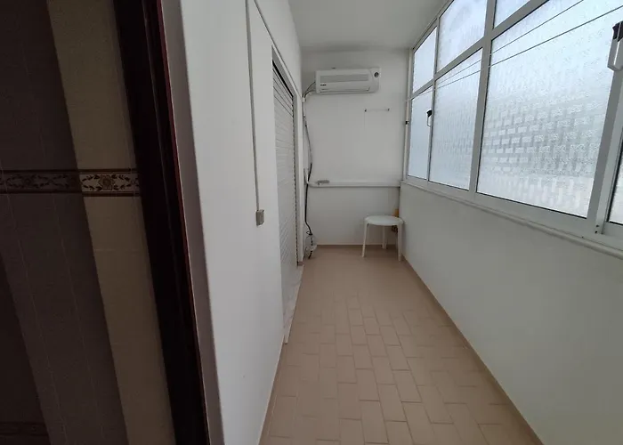 2 Avenida Frente Mar - Casas & Papeis