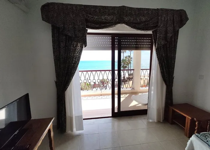 Διαμέρισμα 2 Avenida Frente Mar - Casas & Papeis *