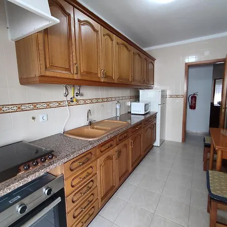 2 Avenida Frente Mar - Casas & Papeis